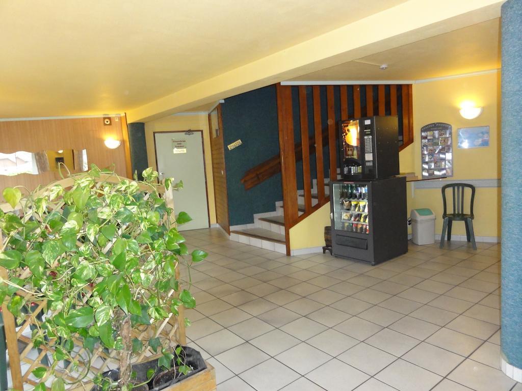 Symp'Hotel Nivolas-Vermelle Экстерьер фото