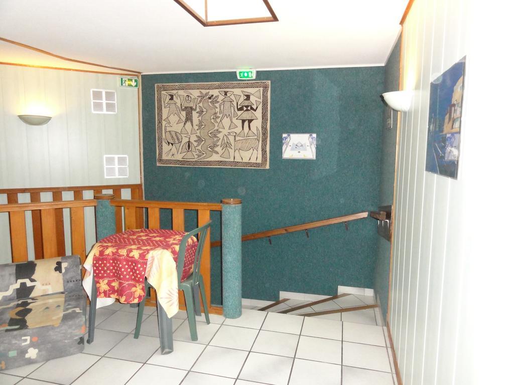 Symp'Hotel Nivolas-Vermelle Экстерьер фото